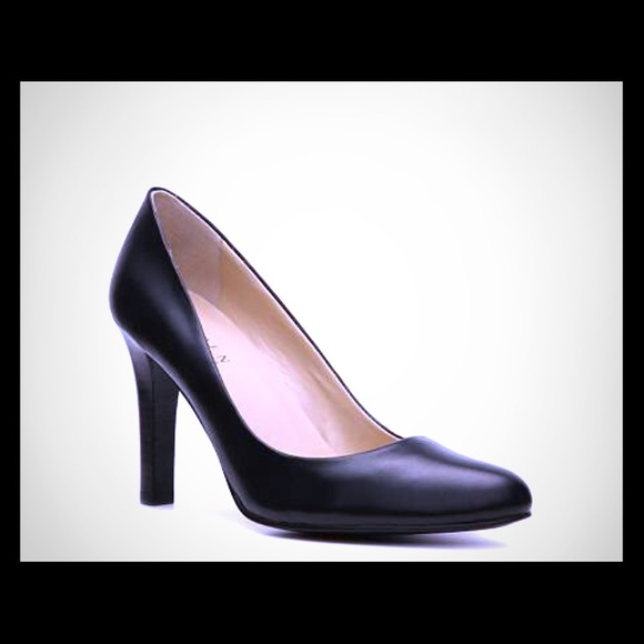 Ralph Lauren Zamora Black Pump