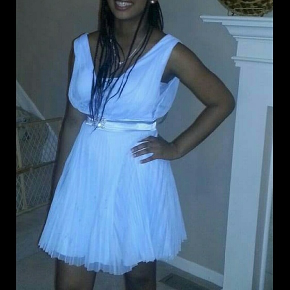 Dress - Picture 2 of 3