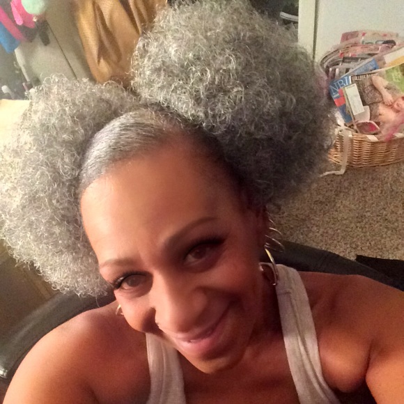 Meet your Posher, Mimi - Picture 2 of 3