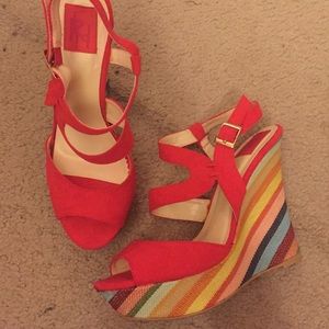 Multi colored wedges
