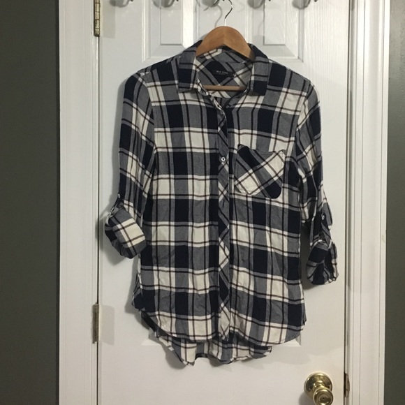 max studio plaid button down - Picture 1 of 4