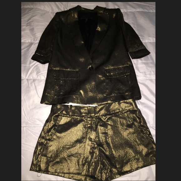 BCBG short suit