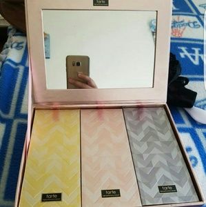 Tarte Glitz pallets
