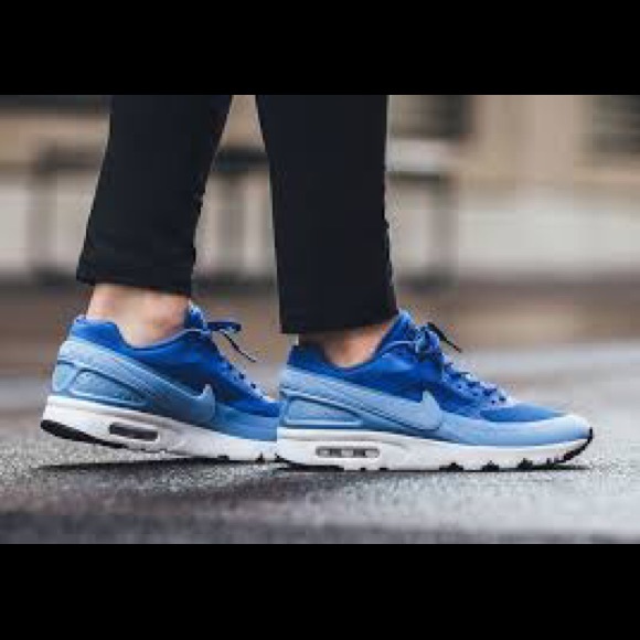 ❌ SOLD ❌ Nike Air Max Shoes