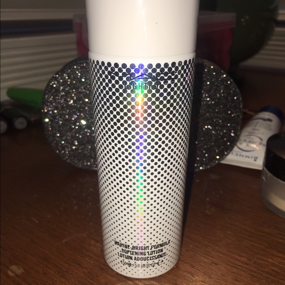 MAC Lightful C Softening Lotion