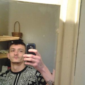 Meet your Posher, Eric