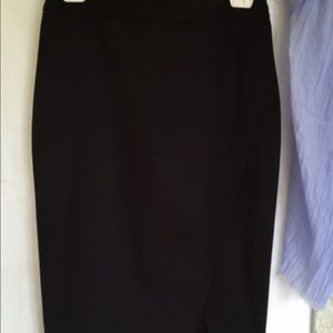 NWT The Limited Black Skirt • Size 6