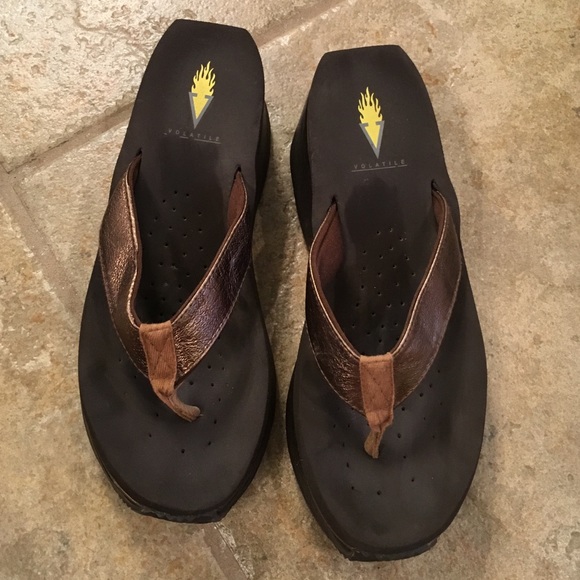 Volatile flip flops!