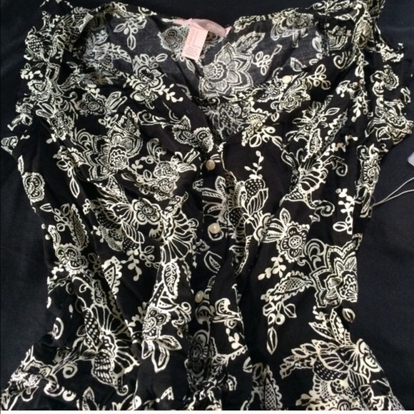 🆕✨Floral Romper - Picture 2 of 3