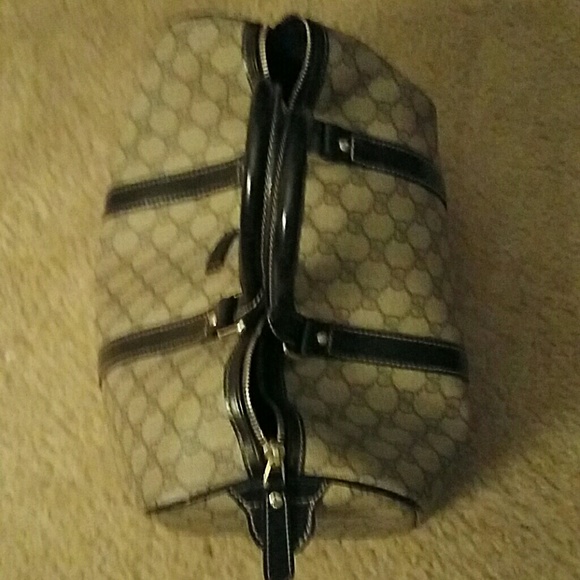 Handbag - Picture 2 of 3