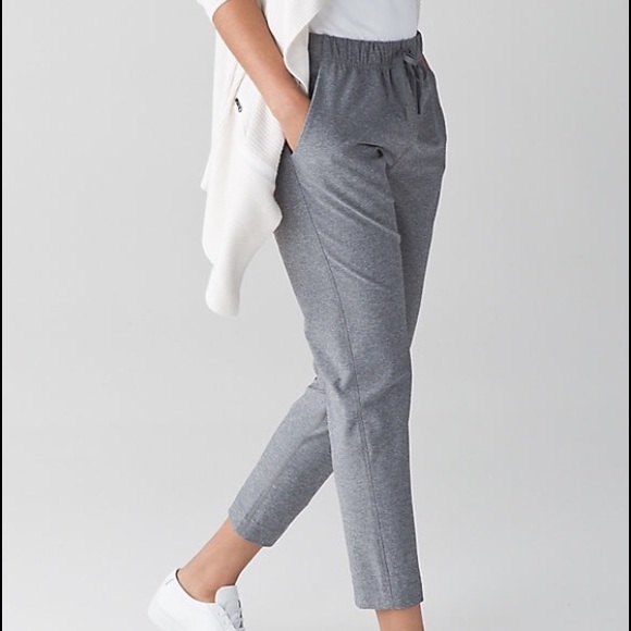 Lululemon jet crop luxtreme