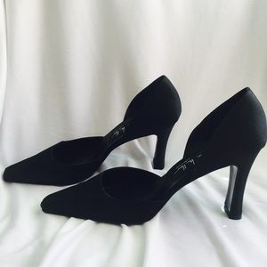 Nicole Miller Collection Black Satin Pointed Heels