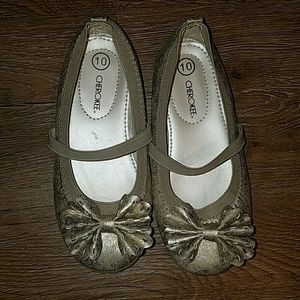 Toddler girls size 10 gold flats