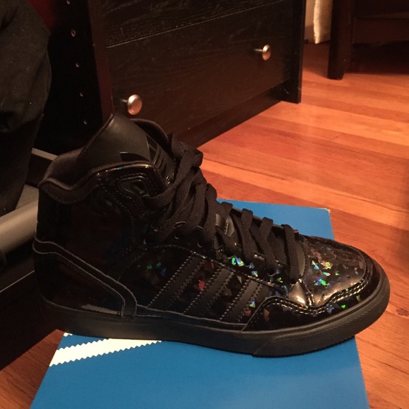 Adidas sneakers - Picture 2 of 4