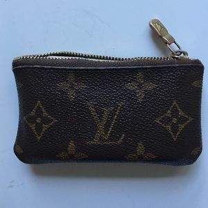 Louis Vuitton change purse