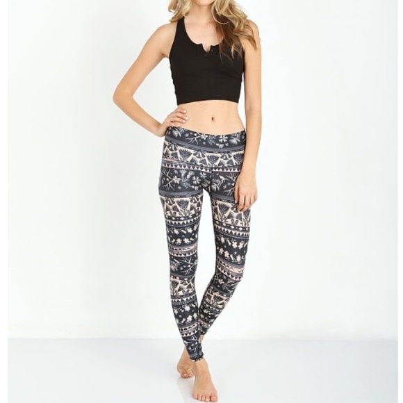 Sale tonight only! Teeki Moonflower Yoga Tights S