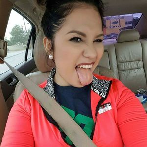 Meet your Posher, Alondra