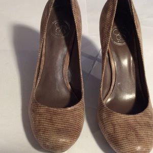 Size 9 1/2 Jessica Simpson heels