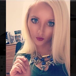 Meet your Posher, Noelle