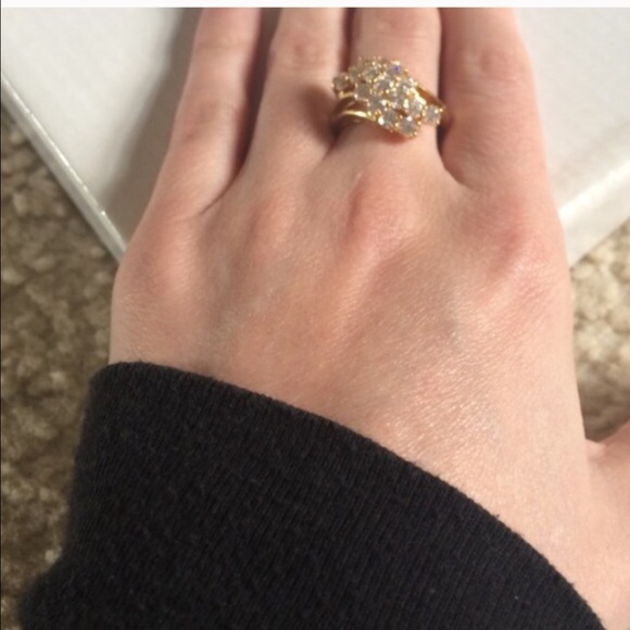 🆕✨Disneyland Princess Ring - Picture 2 of 3