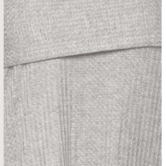 LAST One: Large ๐Oatmeal Off Shoulder Tunic - Picture 4 of 4