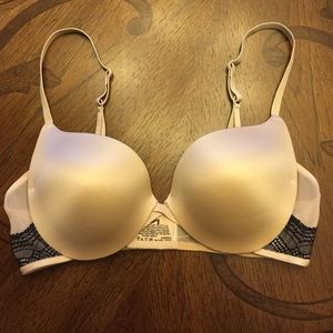 Dainty Neutral Bra