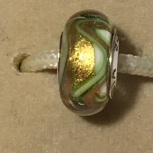 Authentic Chamilia Charm- NWOT