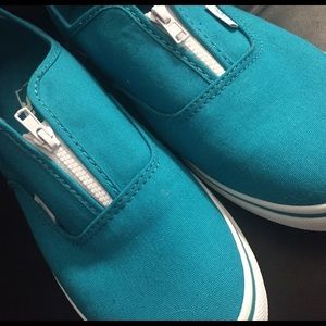 Teal / Turquoise Zipper Slip-on Vans