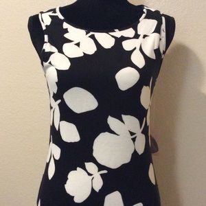 Jr. Sized large. Midi dress.