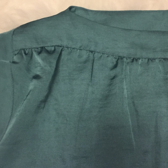 Talbots blouse - Picture 2 of 4