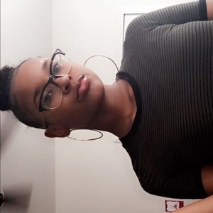 Meet your Posher, Antonette