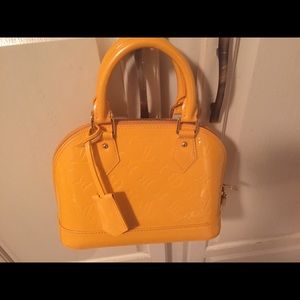 New Louis Vuitton Shiny Vernis Top handle-auth.