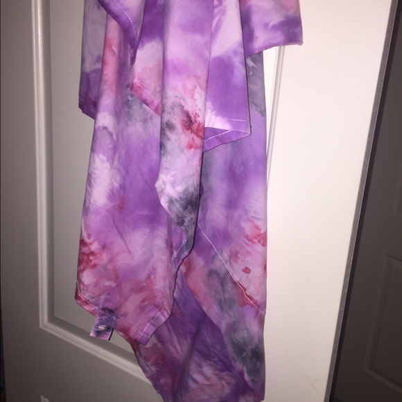 Pink purple and gray tapestry - Picture 2 of 2