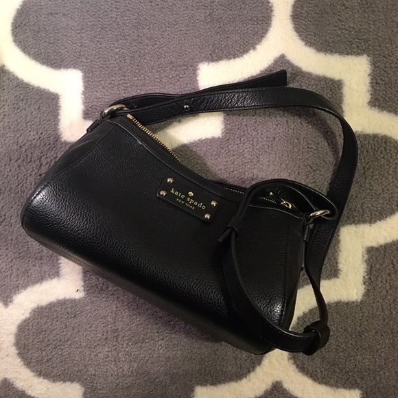 🎉 FLASH SALE 🎉 Auth Kate Spade leather bag 👜