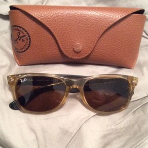 New Wayfarer Authentic Ray Ban Sunglasses