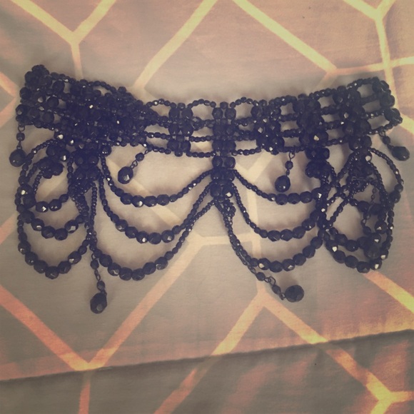 Black choker