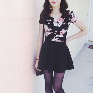Forever 21 Skirts - F21 Black Skater Skirt Forever 21 Skirts - F21 Black Skater Skirt
