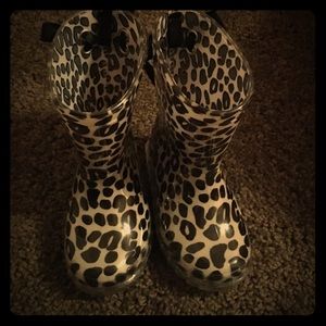 Cheetah rain boots