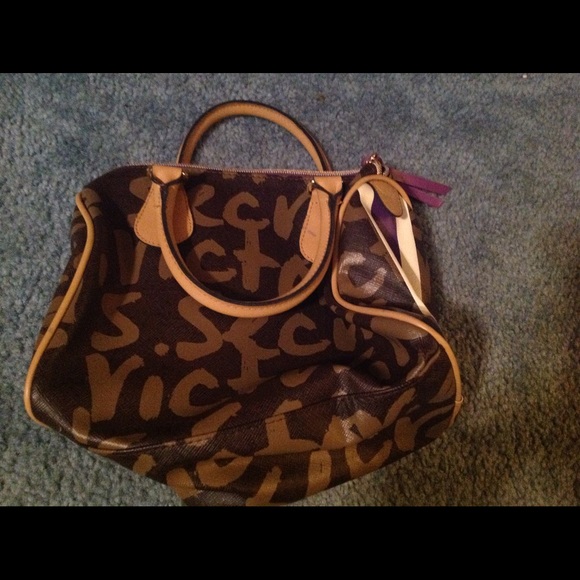 Makeup bag