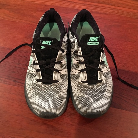 Nike Flyknit Lunar 1
