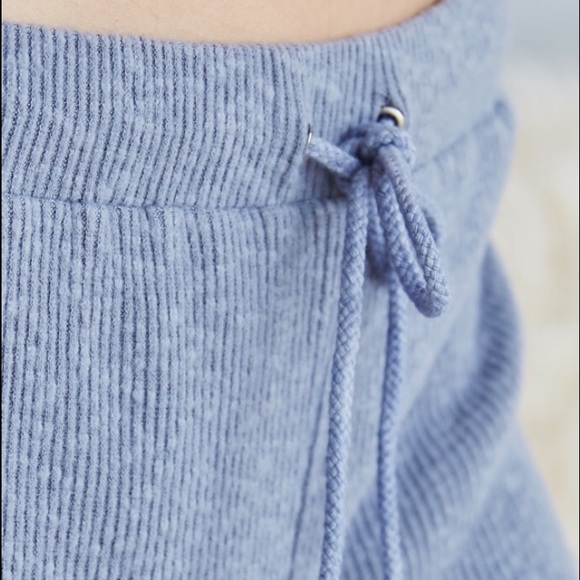 SOLD 🔻Soft grey lounge shorts - Picture 3 of 3