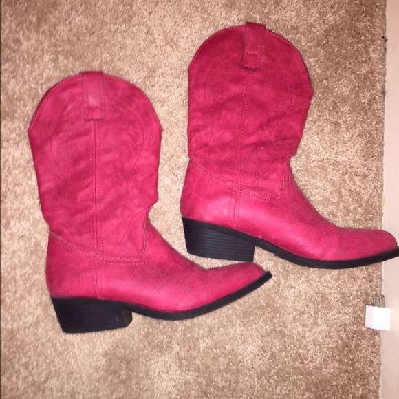 red cowgirl boots