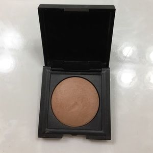 Laura Mercier Bronzer