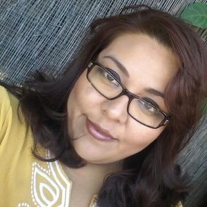 Meet your Posher, Kenia