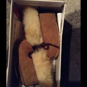 Infant Minnetonka boots