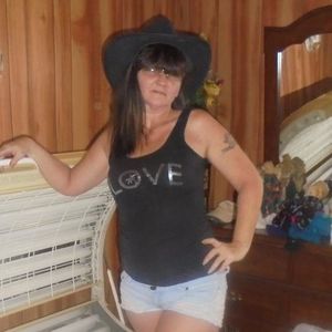 Meet your Posher, Vickie lynn