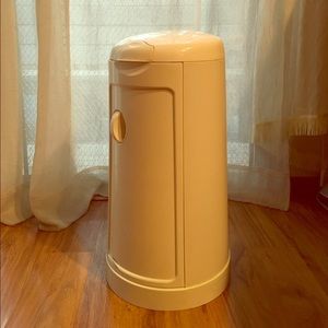 Diaper genie