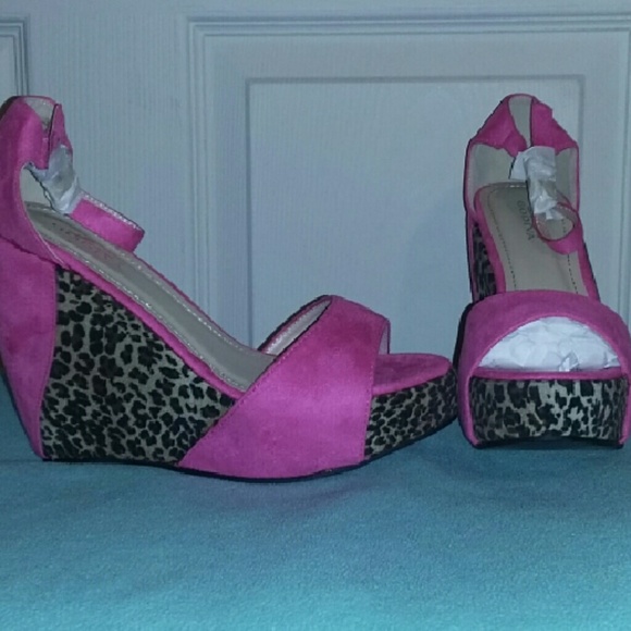 Wedge heels