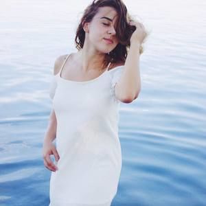 Meet your Posher, Bruna