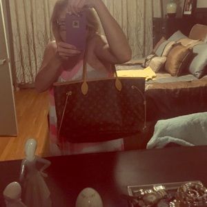 LV Never Full bag
